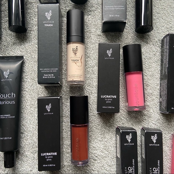 ❌SOLD❌$300 Younique Makeup Lot Makeup Bundle - Picture 6 of 7